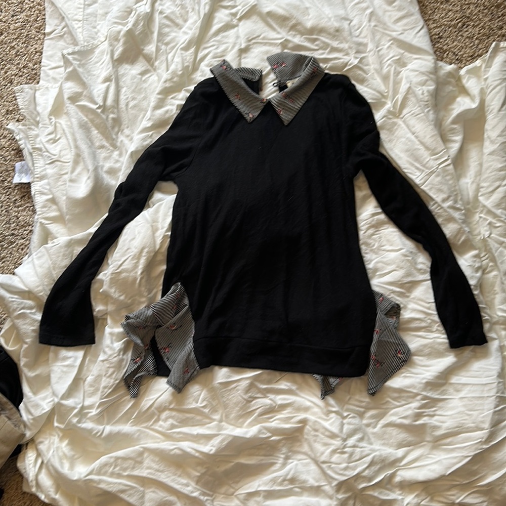 Black collared top